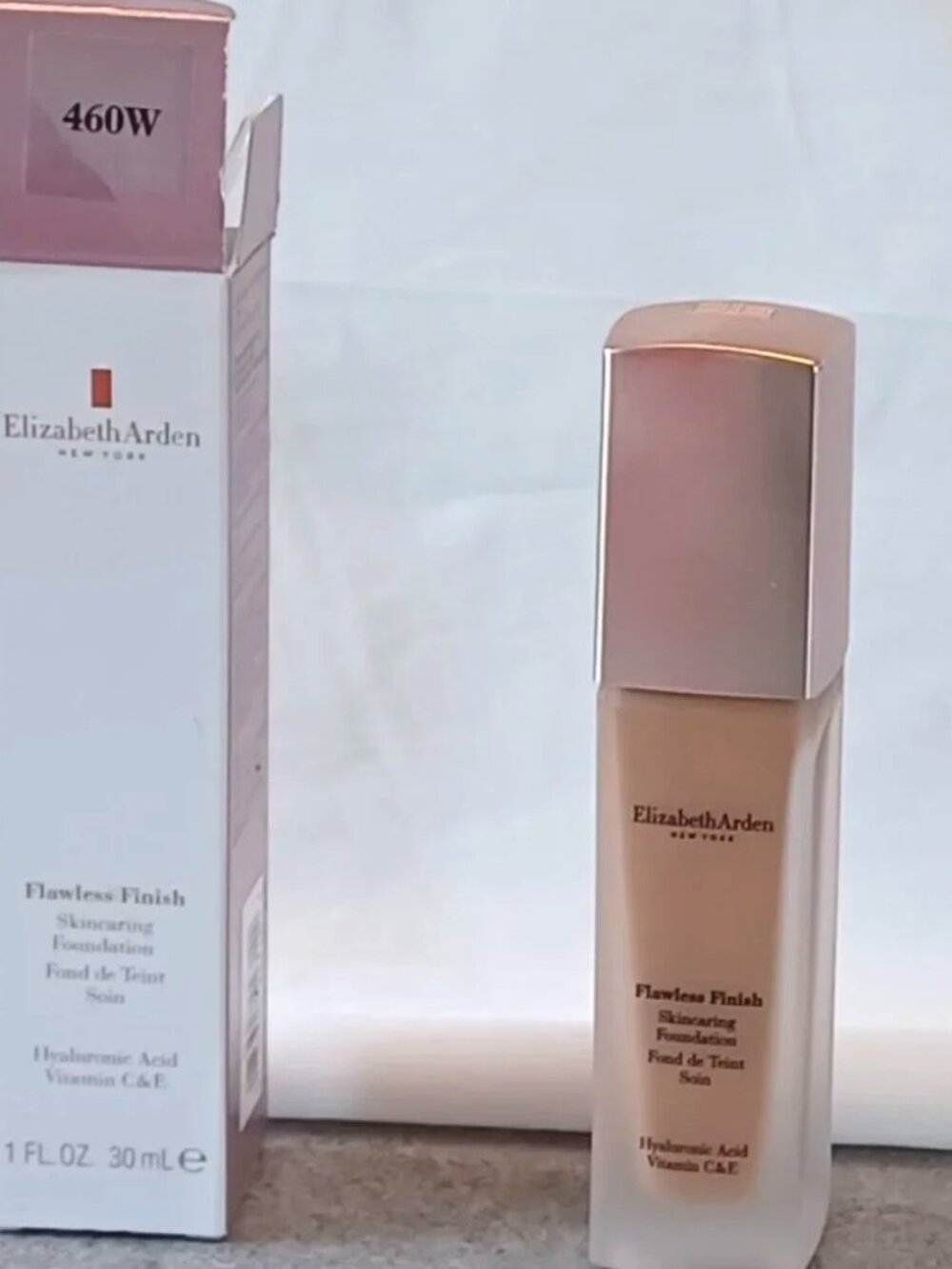 NEW In Box Elizabeth Arden Flawless Finish Skincaring Buildable Foundation 460W